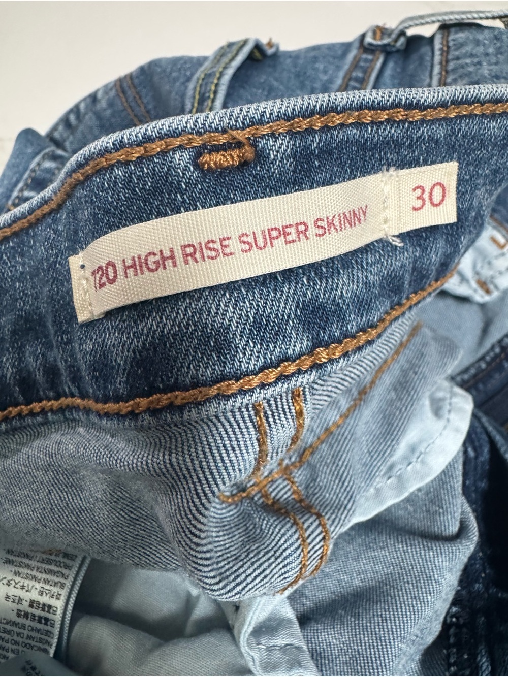 Levi's 720 High Rise Super Skinny Jeans - Light Blue Denim